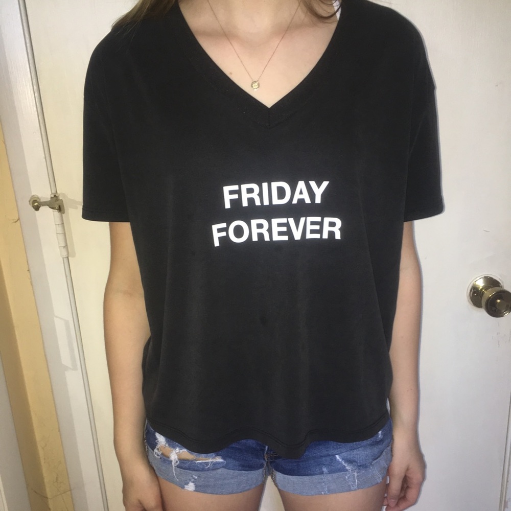 *3/$10* F21 brand V-neck t-shirt